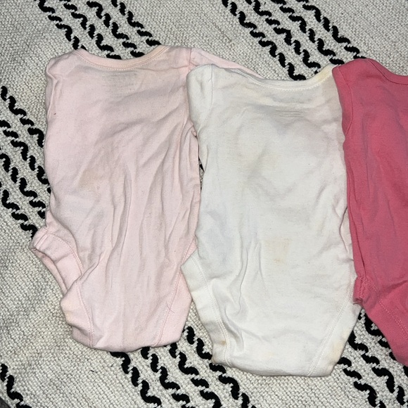 7 Piece Newborn Baby Bundle - Picture 5 of 9